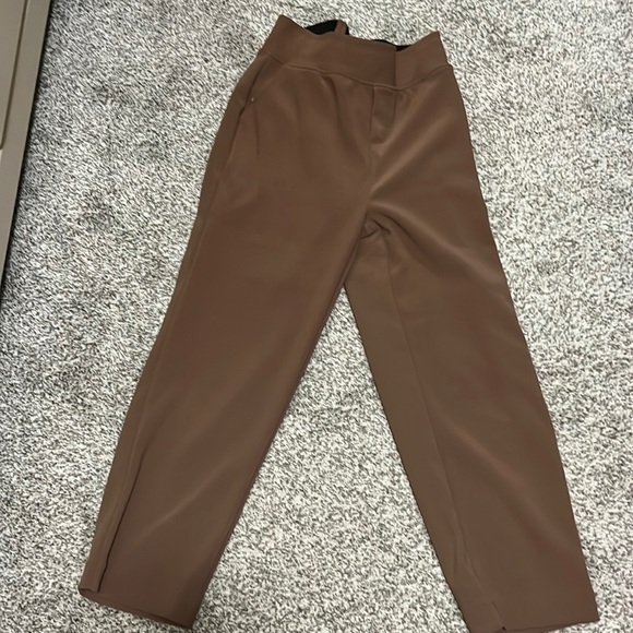 Brand new khaki trousers.  Still have tags. Never worn. Perfect shape. - Picture 1 of 2